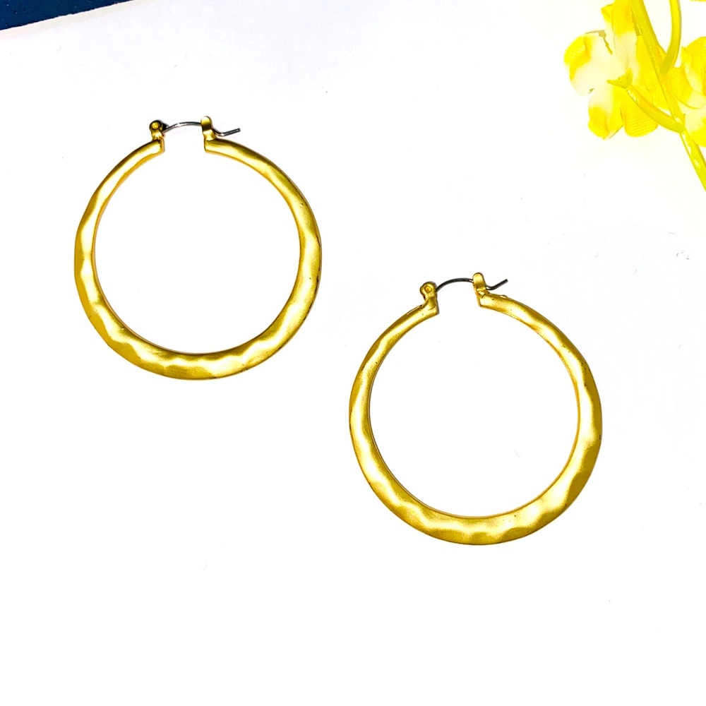 Hoop earrings 30mm satin finish